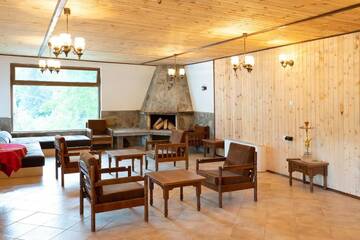 Фото номера Вилла с 3 спальнями Виллы Guest Houses Apriltsi г. Kravenik 21
