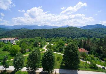Фото номера Вилла с 3 спальнями Виллы Guest Houses Apriltsi г. Kravenik 17