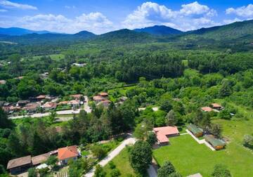 Фото номера Вилла с 3 спальнями Виллы Guest Houses Apriltsi г. Kravenik 23